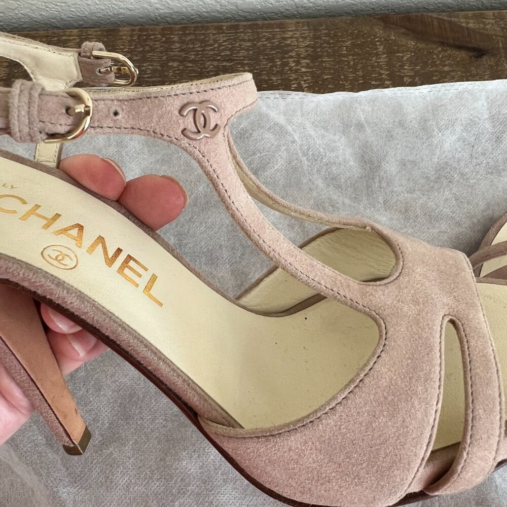 Chanel Suede Heels - Size 36 - Picture 5 of 11